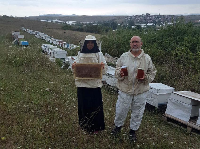 ARICILARIN YÜZÜ GÜLDÜ