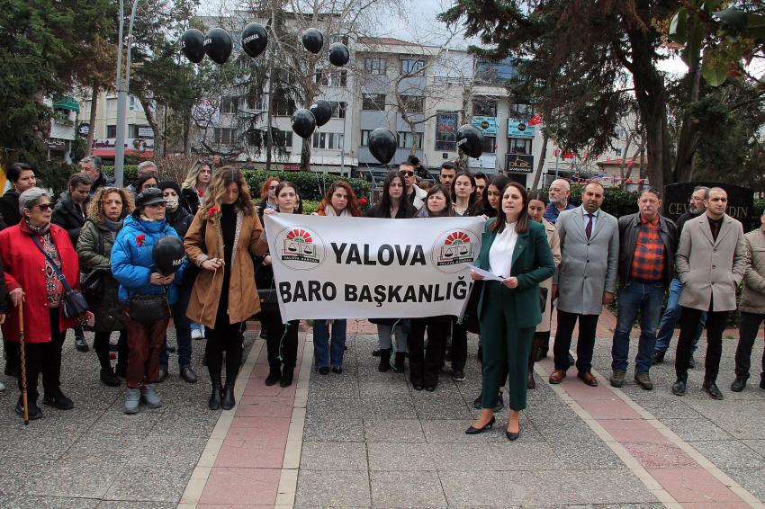 AVUKATLAR SİYAH BALONLARI GÖKYÜZÜNE BIRAKTILAR