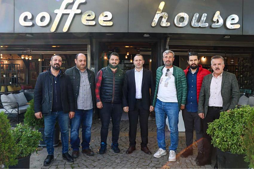 BAŞKAN TUTUK MİHENK SOKAKTAKİ KAFE İŞLETMECİLERİNİ DİNLEDİ