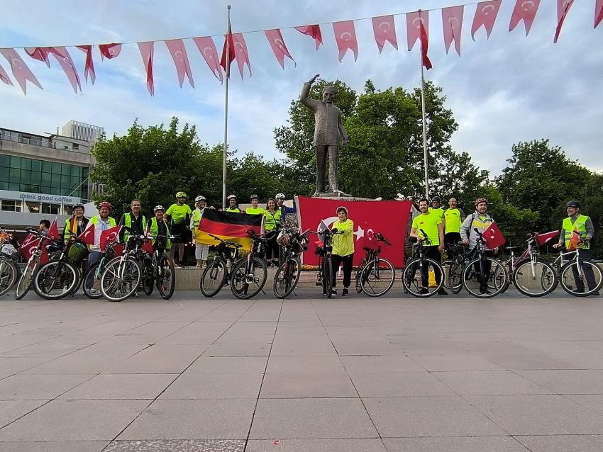 BAYRAM COŞKUSUNA EŞLİK ETMEK İÇİN ROTTENBURG’DAN GELDİLER