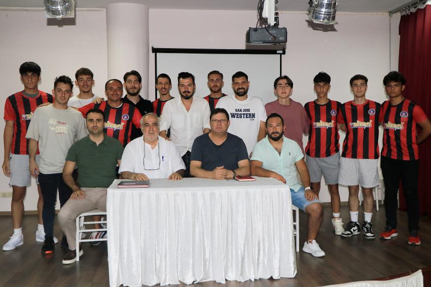 ÇİFTLİKKÖY BELEDİYESPOR’DAN TRANSFERDE 20 İMZA