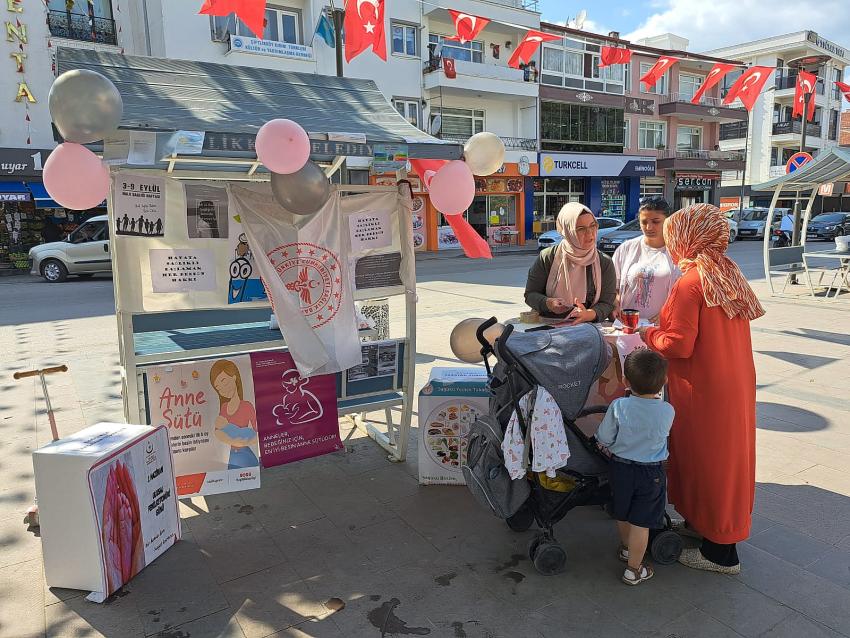 ÇİFTLİKKÖY’DE ANNE SÜTÜ FARKINDALIK STANTI