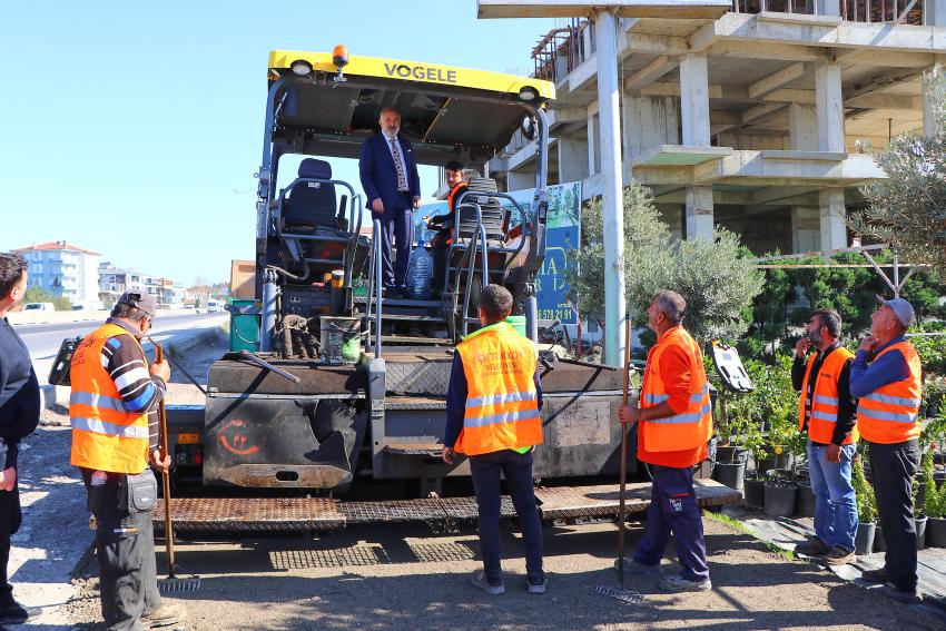 ÇİFTLİKKÖY’DE ASFALT ÇALIŞMALARI TAM GAZ SÜRÜYOR