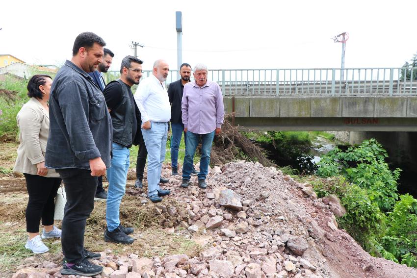 ÇİFTLİKKÖY KAZIMİYE DERESİ’NDE BÜYÜK TEMİZLİK BAŞLADI