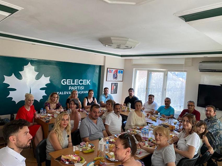 CUMA İÇTEN GELECEK PARTİSİ’NDE EĞİTİM VERDİ