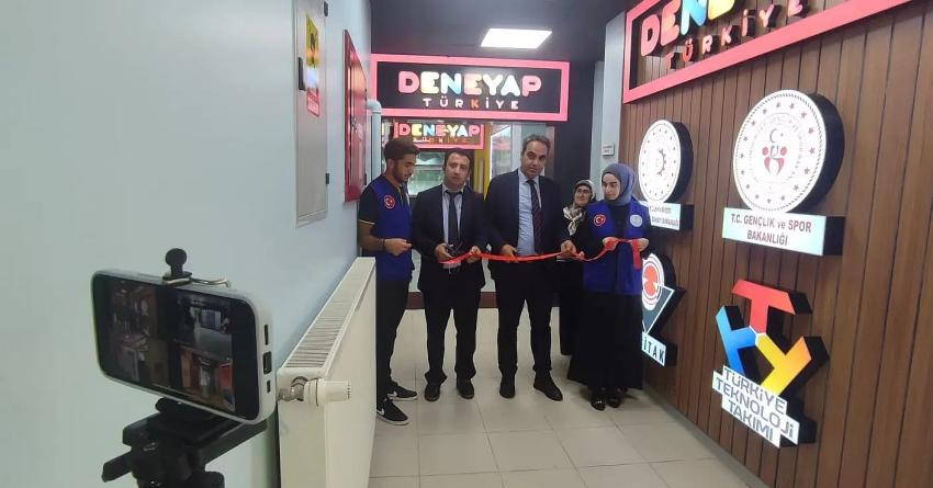 DENEYAP ATÖLYESİ CUMHURBAŞKANI TARAFINDAN AÇILDI