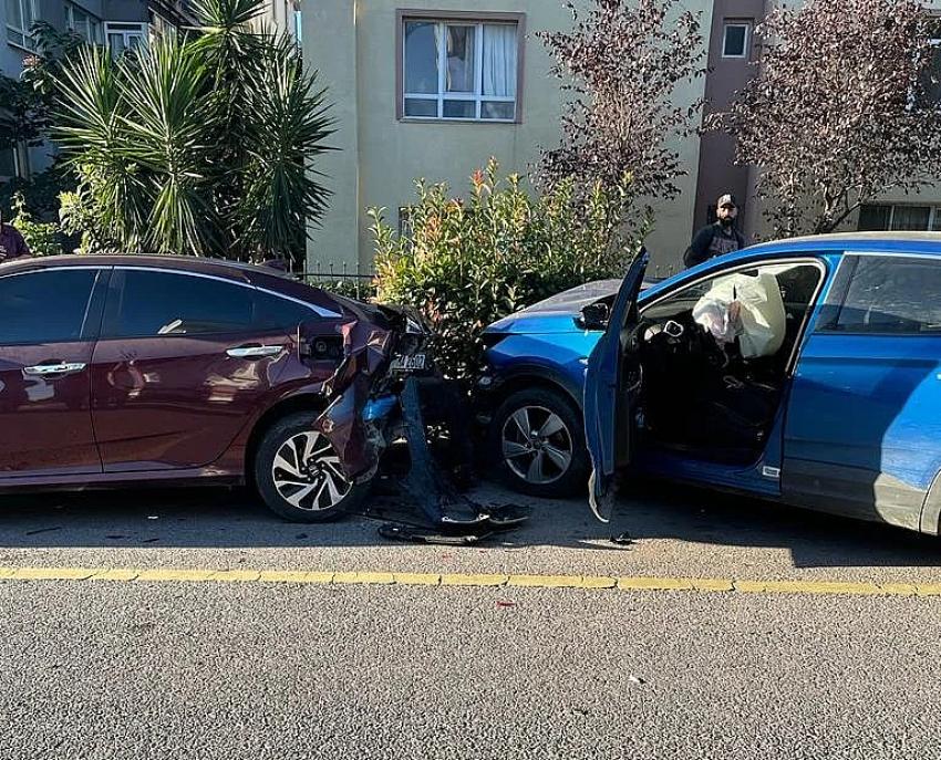 FATİH CADDESİNDE ZİNCİRLEME TRAFİK KAZASI