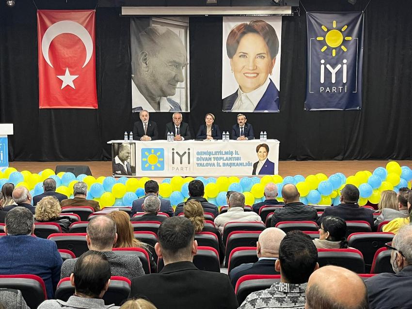 İYİ PARTİ DİVAN TOPLANTISI YAPTI