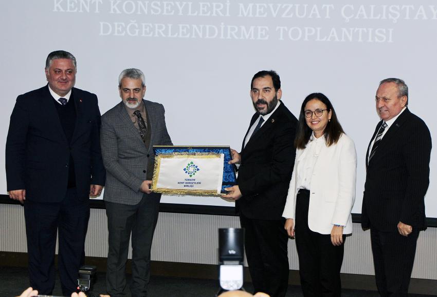 KENT KONSEYLERİ BİRLİĞİ DÖNEM BAŞKANLIĞI SOYGÜZEL’E GEÇTİ