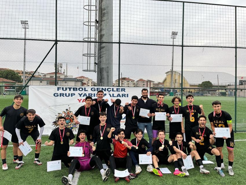 OKUL SPORLARI FUTBOL GENÇLER MARMARA BÖLGE ŞAMPİYONASI SONA ERDİ