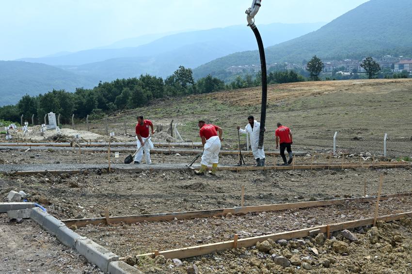 PAŞAKENT MEZARLIĞI’NDA KAPASİTE GENİŞLETME ÇALIŞMALARI YAPILIYOR