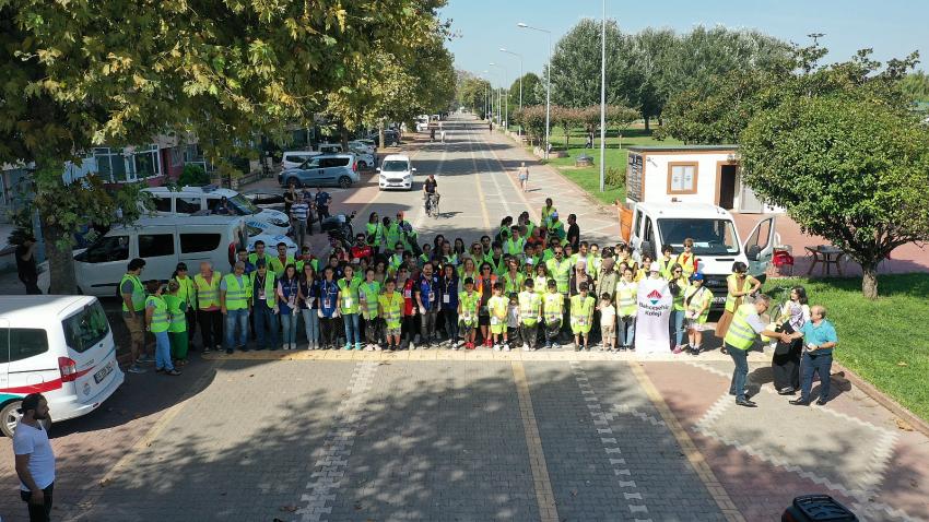 YALOVA BELEDİYESİ’NDEN DÜNYA TEMİZLİK GÜNÜNE FARKINDALIK