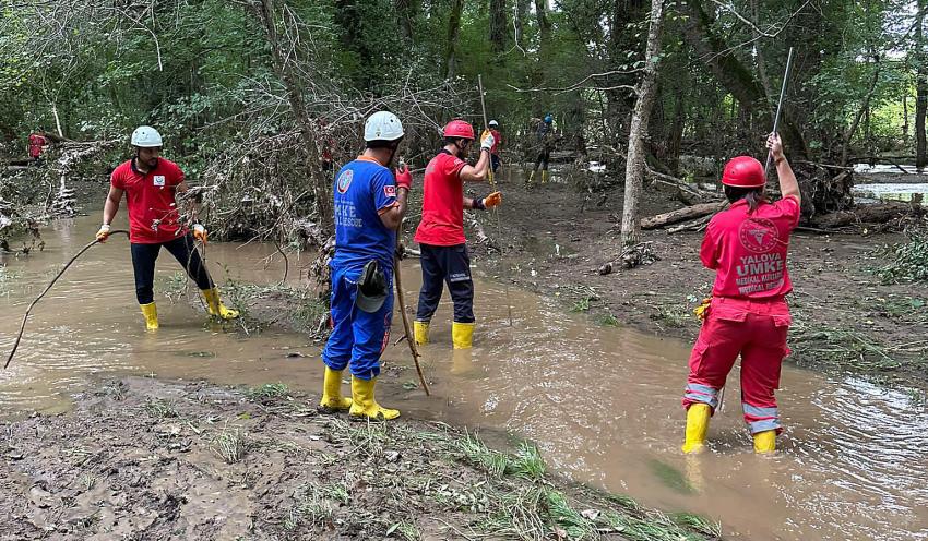 YALOVA UMKE ARAMA KURTARMA ÇALIŞMALARINA KATILDI